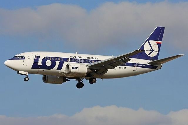 Літак польської компанії LOT