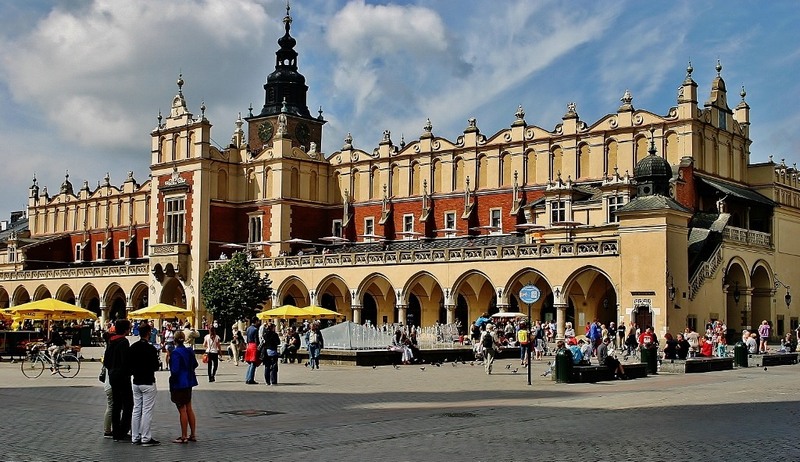 Рынок Sukiennice в Кракове