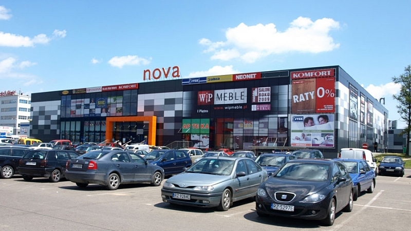 Торговий центр NOVA в Жешуві
