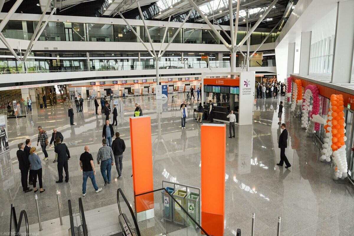 Терминал аэропорта Шопена
