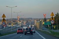 Обов'язкові техогляди та реєстрація: для українських авто в Польщі готують нові вимоги