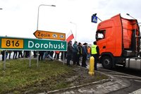Польща змінить статус пунктів пропуску на кордоні з Україною: як це вплине на блокування
