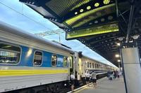 Укрзализныця вдвое увеличит количество мест на одном из поездов в Польшу