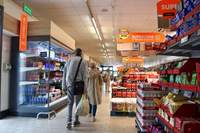 Акції в Biedronka і Lidl на довгі вихідні: вигідні ціни на м’ясо та товари для гриля