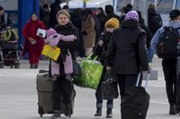 Біженцям у Польщі виплатять по 2550 злотих: як взяти участь в програмі