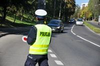 У Польщі будуть відбирати водійські права за перевищення швидкості за містом