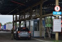 Шалені черги на кордоні з Польщею: де затори найбільші і як їх об’їхати