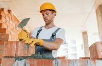 Ринок праці Польщі: українці активно працюють, але заробляють менше за поляків