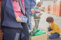 Польша сворачивает программу бесплатного проживания для украинцев: какие варианты поддержки доступны