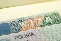 Польща суттєво підвищила вартість консульських послуг