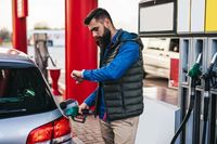 Пальне в Польщі стрімко дорожчає: скільки коштуватиме бензин і дизель на заправках Пальне в Польщі стрімко дорожчає: скільки коштуватиме бензин і дизель на заправках