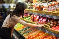 В якому Auchan купувати вигідніше: порівняння цін в Польщі та Україні