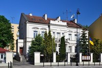 Посольство и консульства Украины в Польше: функции и контакты